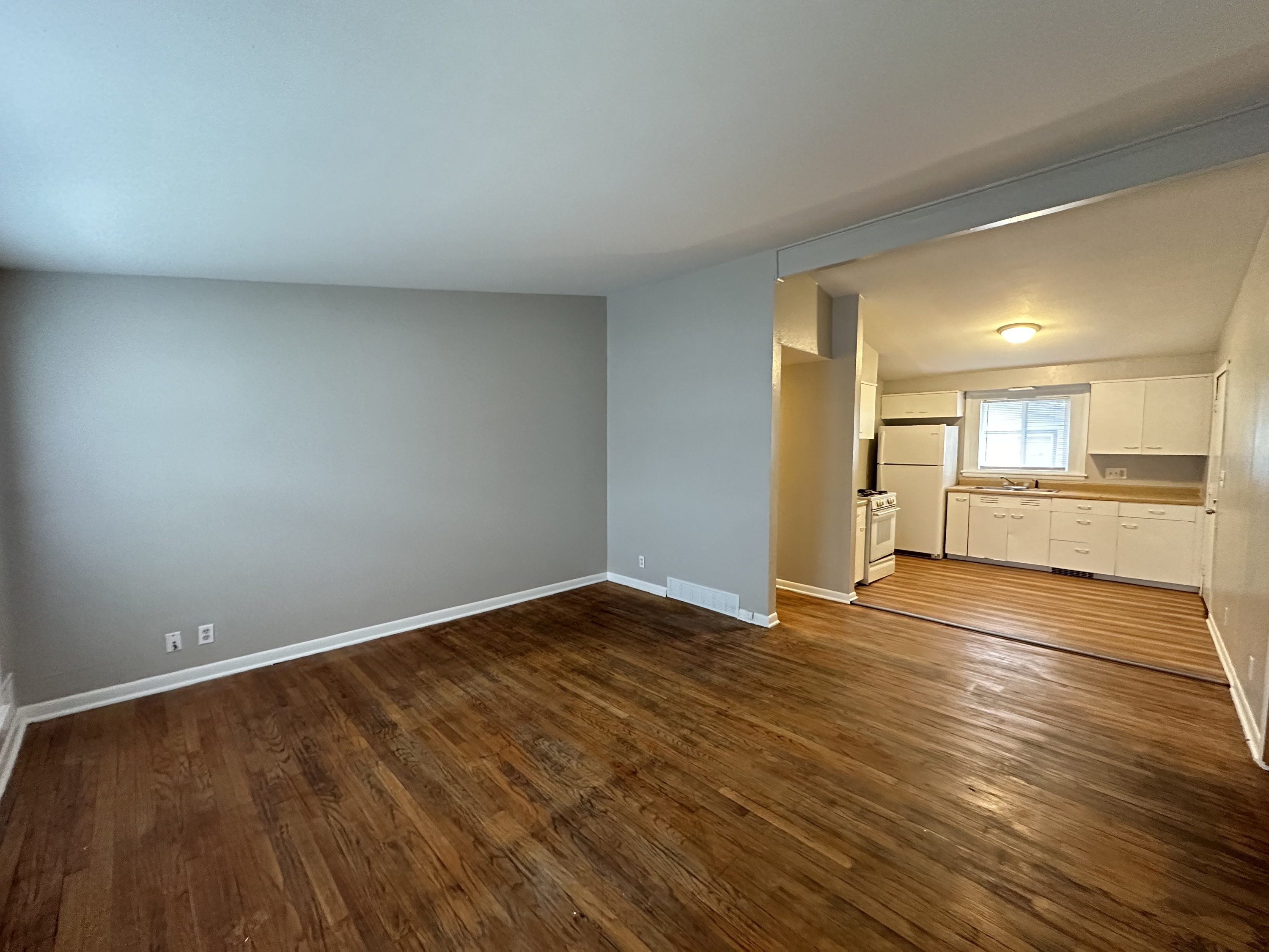 1913 Montague Street - 1