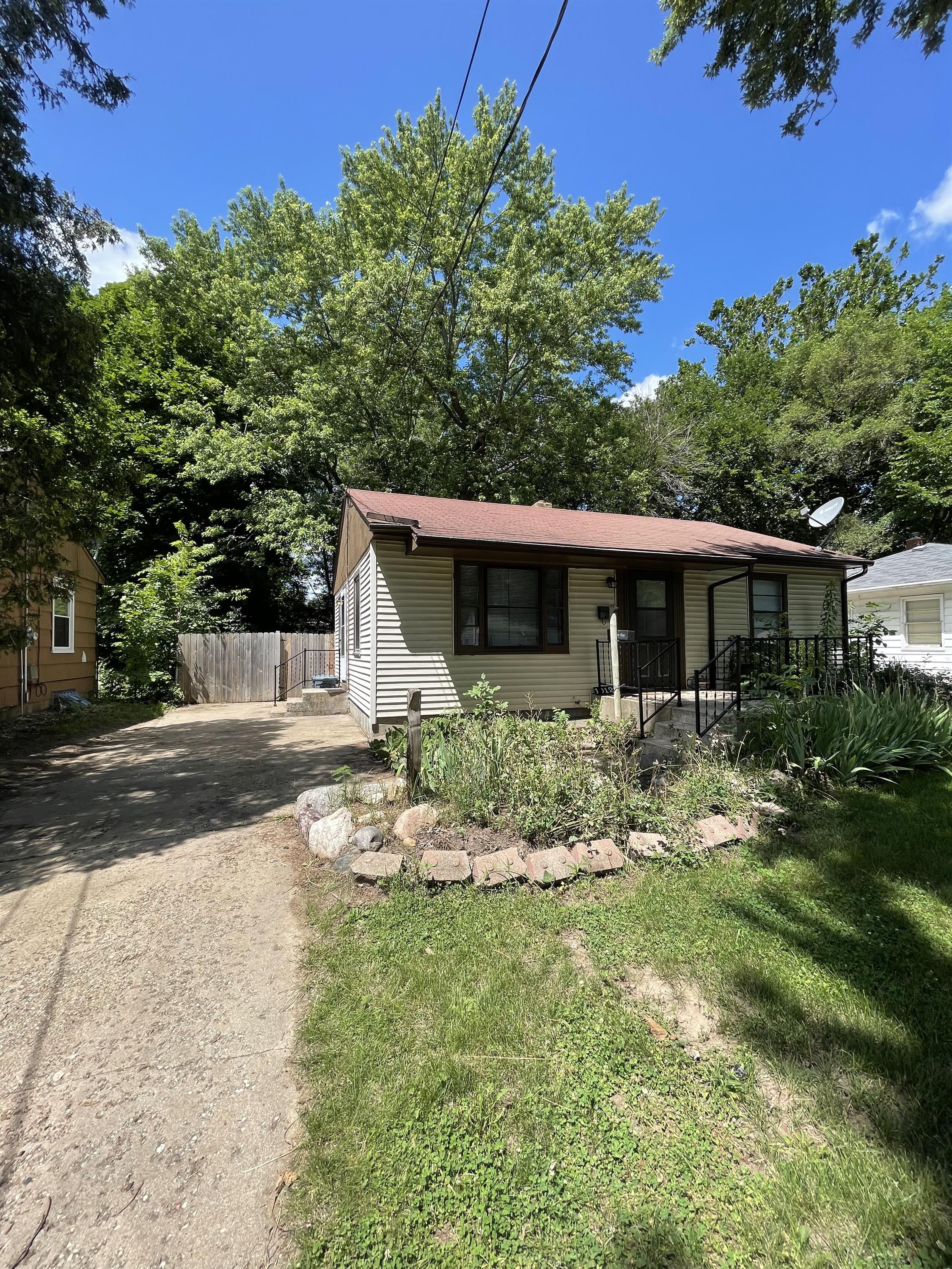 1012 Oakley Avenue # 1