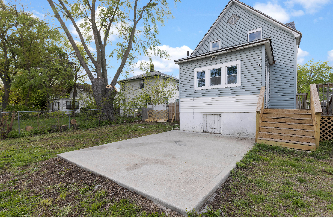 Property thumbnail image